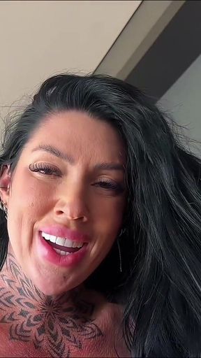 Brunette Gostosa Stopped After Party for More Hardcore Cowgirl Ride and Doggy