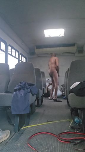 Spectacular moment from &quot;Offsite nutt mini bus&quot;