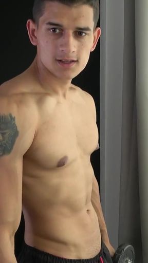 Memorable moment from &quot;Hot hunk Breno Gomes stud shows his hot body&quot;