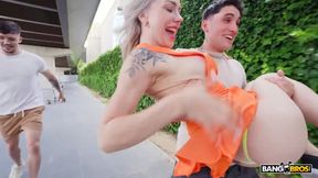 Public Bang Angie Lynx Yeri Blue Papi Rodriguez Angie Lynx And Yeri Blue Take Big Cock From C Back G