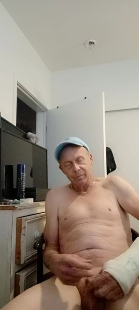 Laugh At My Tiny Dick. I'm A Pathetic Clitty Dick Fag