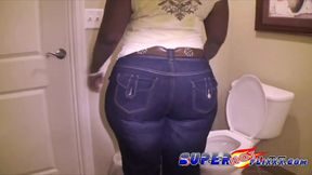 Throwback BBW pees in toilet