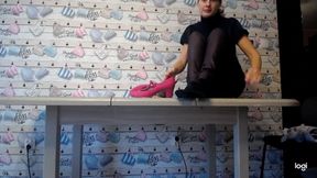 Few minutes with high heels on my table mp4