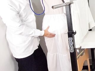 Noivo corno a noiva e o ginecologista safado!