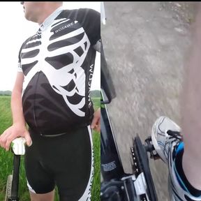 Cycling without pants