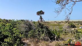 fiz sexo numa casa abandonada com duas ninfetas na beira da praia em alcobaca lorrany exotica e eliane furacao completo no red