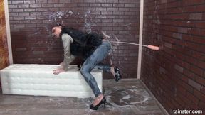 Alice Nice - Covered In Jizz Within Seconds