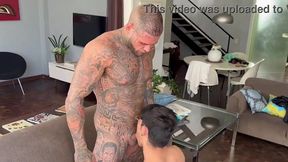 meu amigo sarrou e depois me fodeu no pelo