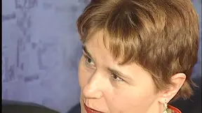 Sexy MILF pays newsboys for a wet BJ