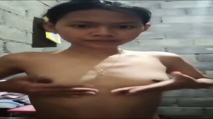Heni Rahmawati siswi sma salatiga pamer tetek habis mandi viral