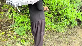Teen GF gives wild public bang