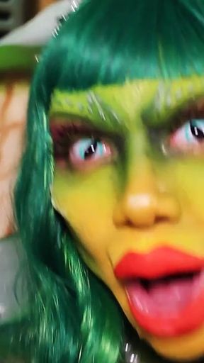 Gremlins | Monster Stepmommy Loves U!! Greta Cosplay