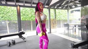 Unexpected Gym Encounter: Hayley Quinn's Wild Triple Adventure!