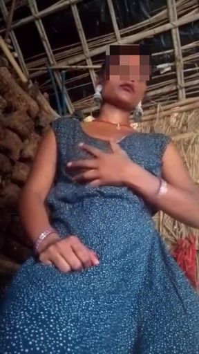 Bhabhi Chuchi Ko Masala Aur Chut Me Ungli Ki