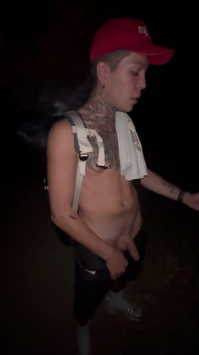 Harry_jen | Sexy Guy Smokes and Pisses