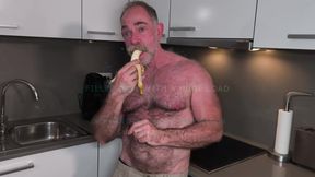 Muscle Stepdaddy Gets Holes Stuffed