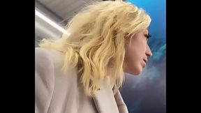 Vid&eacute_o compl&egrave_te ce vendredi ...Je me suis god&eacute_e dans les vestiaires d&rsquo_un ...