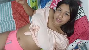 Entre a la habitaci&oacute_n de mi hermanastra cuando mis padres est&aacute_n fuera de casa y le confieso a mi hermanastra que me gusta y que me la quiero follar y esto sucedi&oacute_!! (⁠●⁠ ́⁠⌓