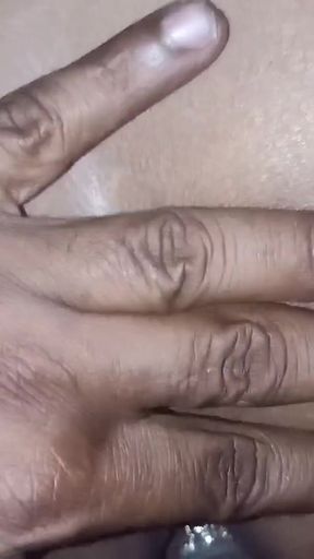 Fucking Ass hole and pusssy india housewife   Clip 1