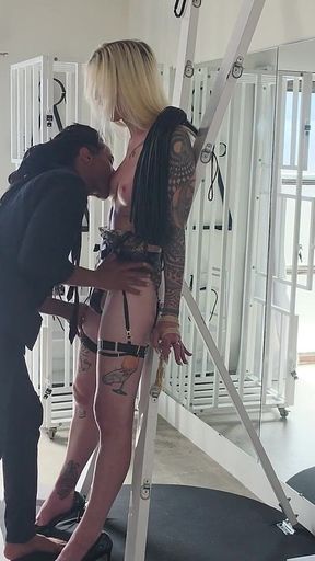 The St. Andrew's Cross - a BDSM Dungeon Date Story