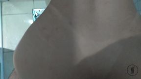 sarah rosa dando gostoso na frente do espelho!