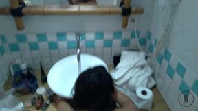 sarah rosa dando gostoso na frente do espelho!