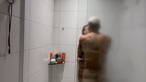 Flagra! Casal fazendo sexo no banheiro