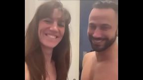 Lety Howl s'_endort paisiblement et commence &agrave_ r&ecirc_ver ... Un r&ecirc_ve humide dans ...