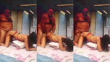 MORENA DE 23 ANOS MUITO SAFADA NA CAMA GOSTA DE TAPINHAS NO BUMBUM