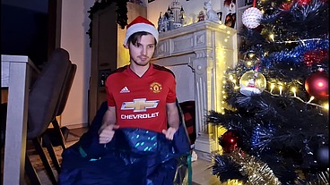 This X-Mas twink slut jerks his big uncut dick