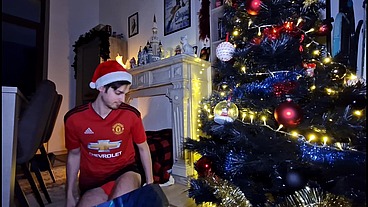 This X-Mas twink slut jerks his big uncut dick