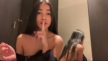 Me Atraparon en el probador de la tienda haciendo Squirt Y Corri&eacute_ndose por todos lados