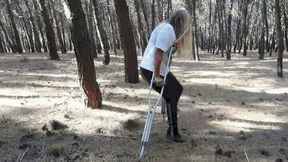 Walking in the forest on crutches, Elizabeth got lost MP4 (1920x1080) FHD