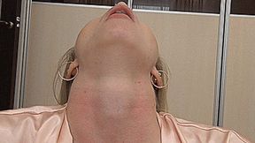 Blondie's sexy neck! MP4