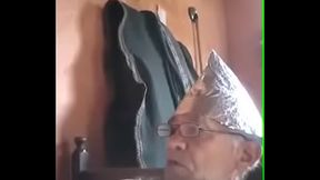 Poeta recitando sua s&aacute_bia poesia