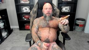 jason collins masturbating, cigars, cum, and muscle worship!