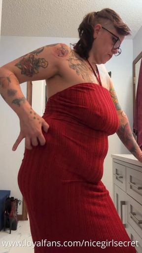 Watch me admire my tits in the mirror before I fuck myself with my pink dildo