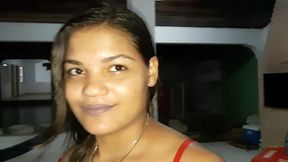 tigresa vip sai na chuva com muita vontade de foder e gozar vai ate o quarto do seguranca pra foder com ele