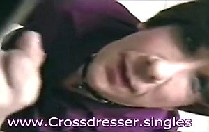 Crossdresser gives bj