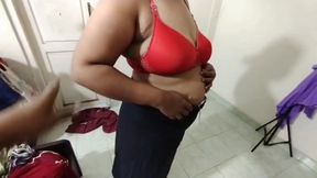 Mallu    Desi Indian aunty having sex with her boss while nobody was there at home