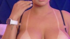 Viiolet Saunders Private Show