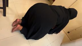 Egyptian Hot Stepmom Stuck in Closet When She Was Cleaning & Open Her Big Ass for Get Anal Fuck