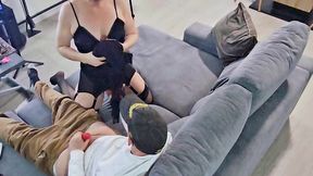 la prof d anglais chauffe son eleve pour qu il lui baise sa chatte de salope