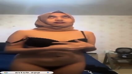 0895402901778 Ketika Cewek Hijab Diputusin Pacar Jadi Doyan Omek