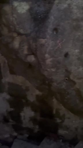 Jaw-dropping moment from &quot;Katty Blake is discovered by tourists having sex in the Piedra del Pe&ntilde;ol, Guatap&eacute;, Antioquia, COL&quot;
