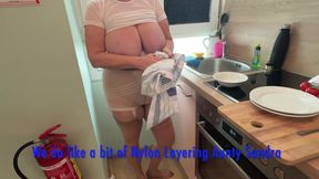 Aunty Sandra on Domestic Duties Vgq42