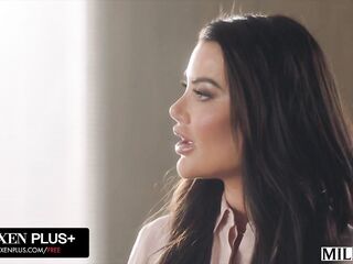 MILFY Nice-looking Bubble Booty mother I'd like to fuck Savanah Storm Gets Stretched Out