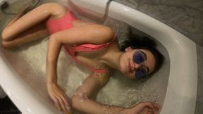 Bathtub Fun with Mischa 2019 HD