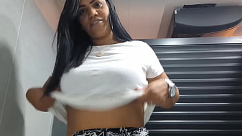 Suadinha e bem putinha na Academia