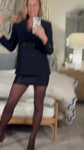 Jenn Angel Pearl Necklace Cumshot Sex Tape in Red Bottoms 🤫